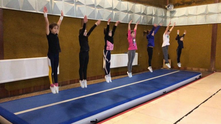 Read more about the article Air track пътеки